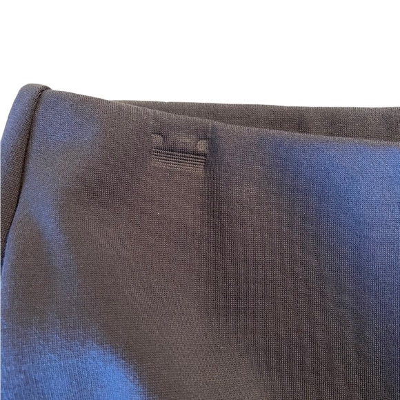 Chico's Grey Pull On Ponte Knit Leggings Size 4 - Picture 7 of 8